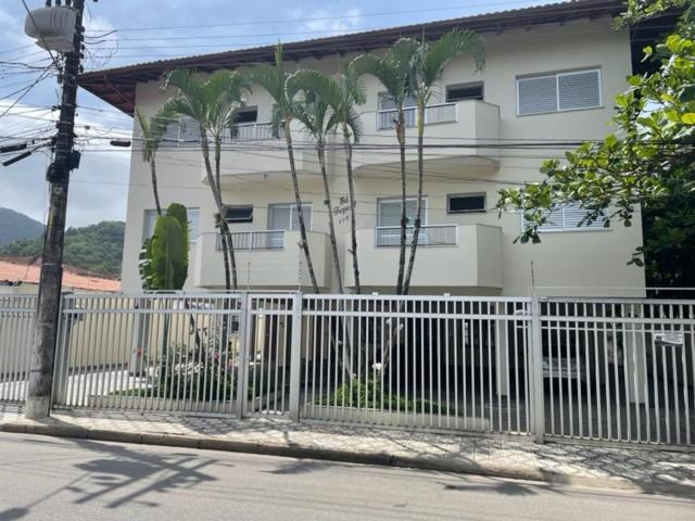 Apartamento Com 3 Quartos Em Itagua Ubatuba